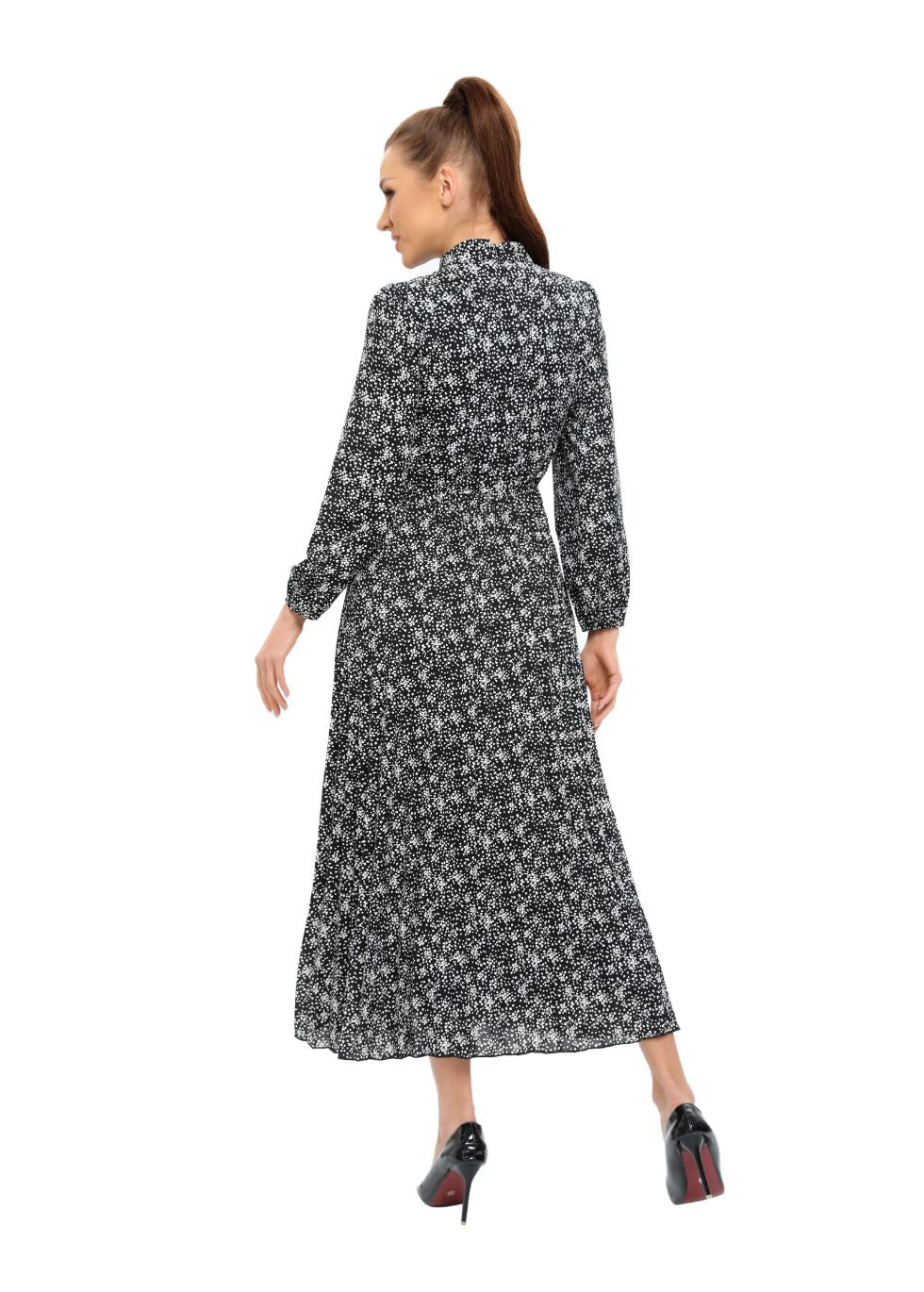 Elegant Floral Print Long Sleeve Midi Dress with Modest Cut - MissFinchNYC