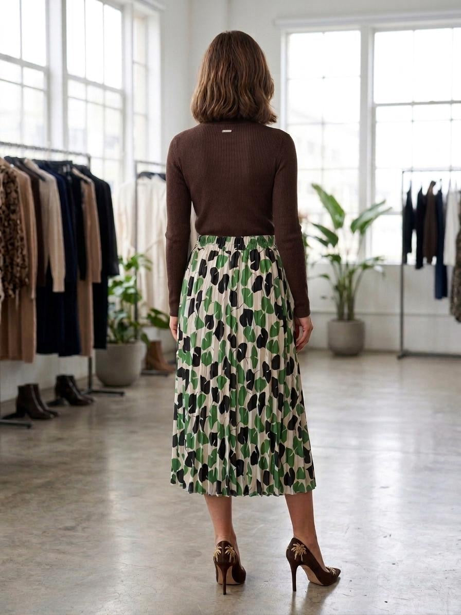 Sophia Abstract Leaf Print 29" Pleated Skirt