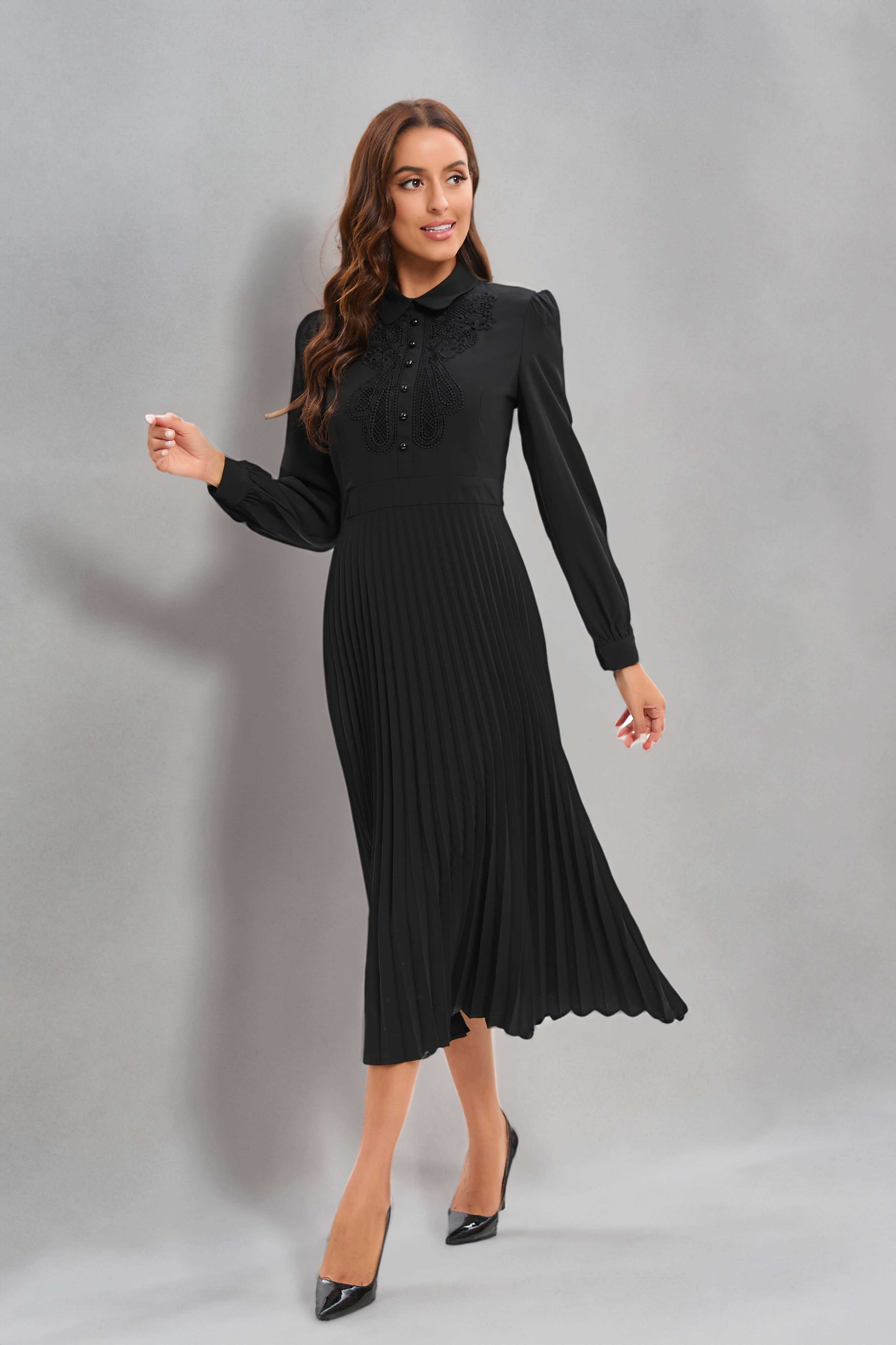 Lace Luminance Midi Dress