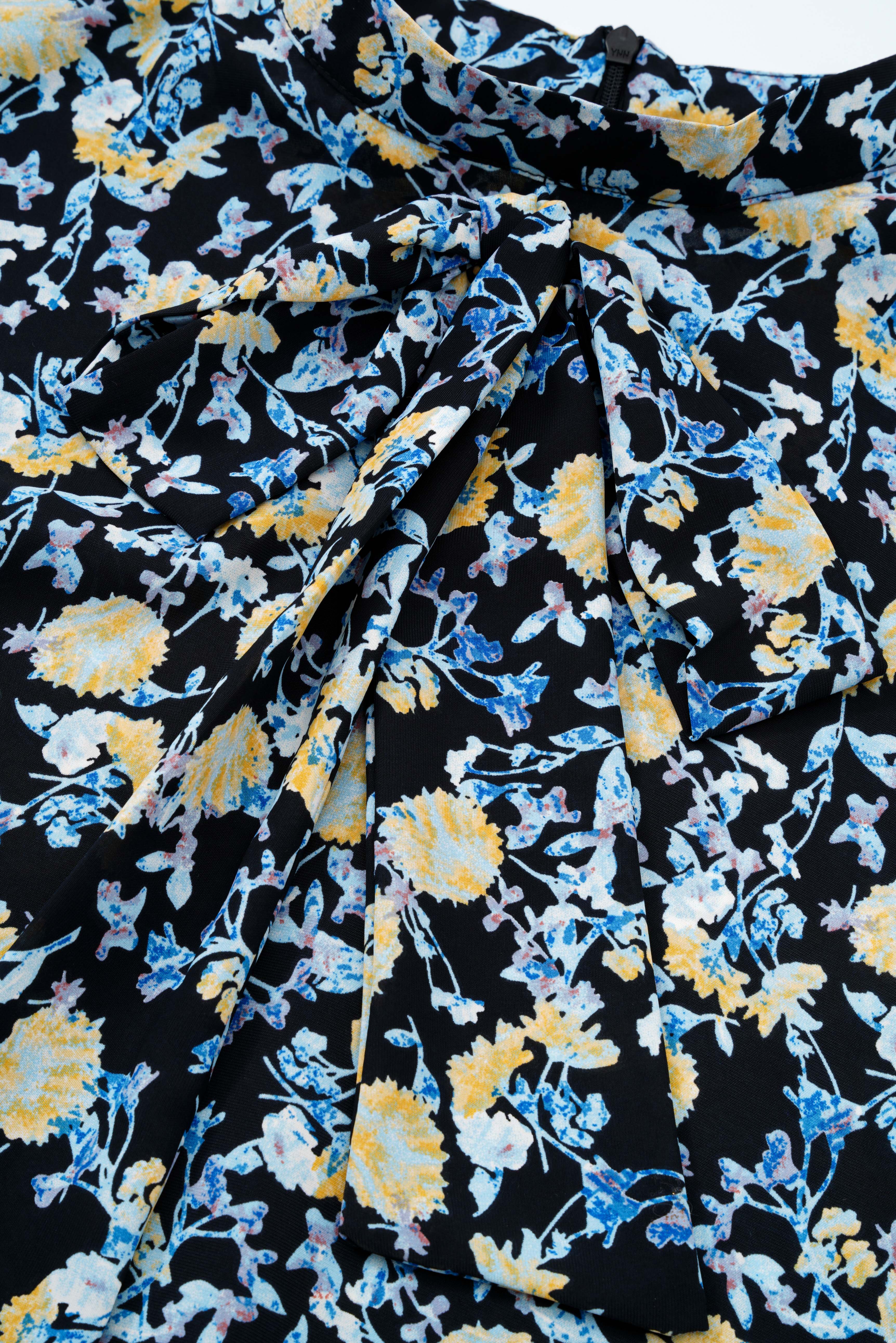 Floral Elegance Top - MissFinchNYC