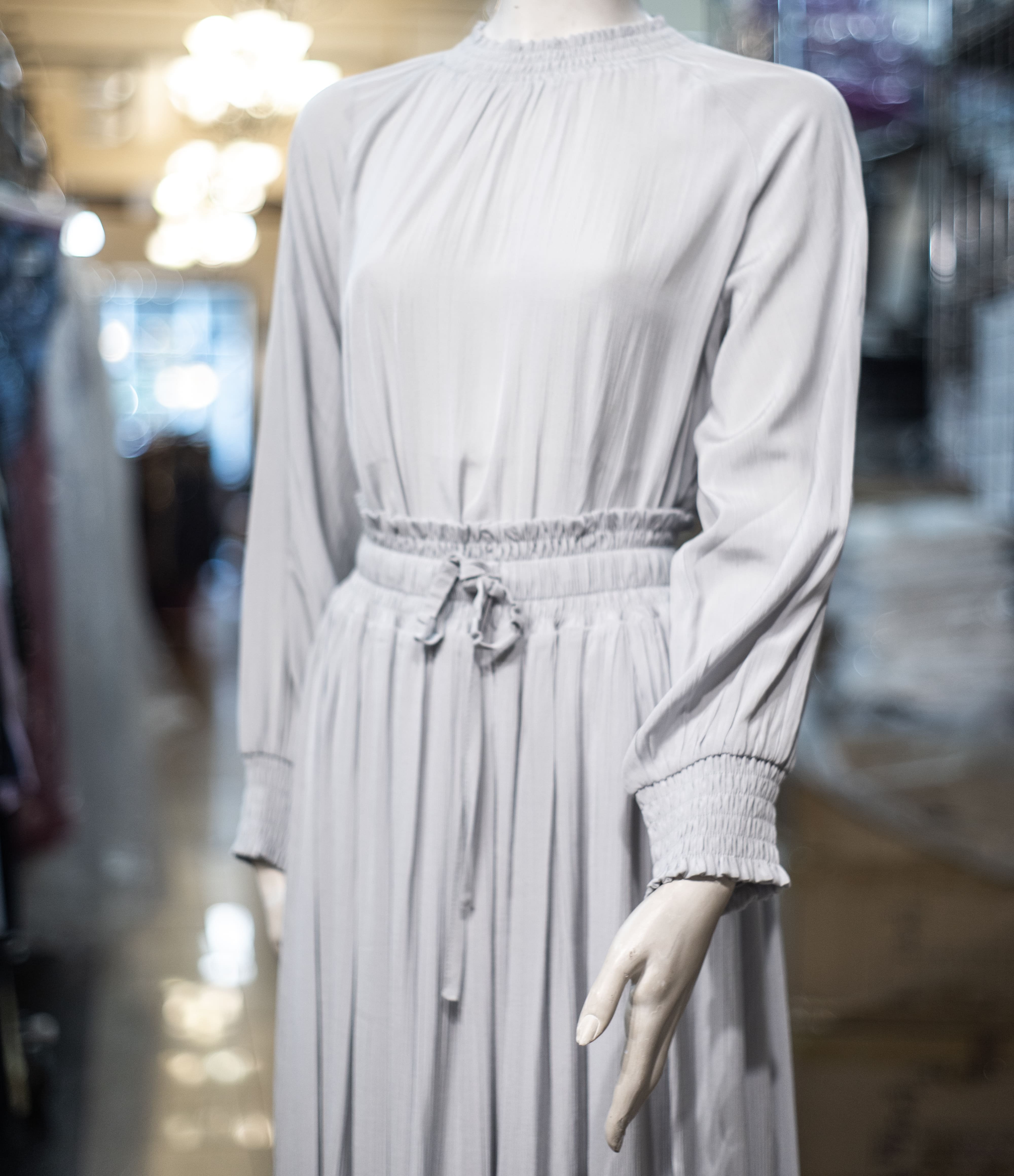 Essential Light Gray Two-Piece Elastic Waist Midi Set