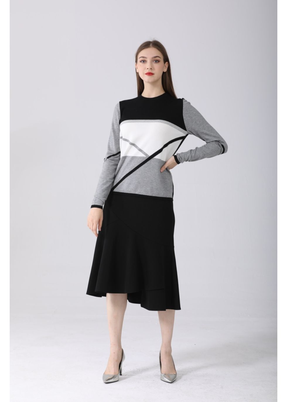 Essential Long Sleeve Detailed Block Sweater - MissFinchNYC